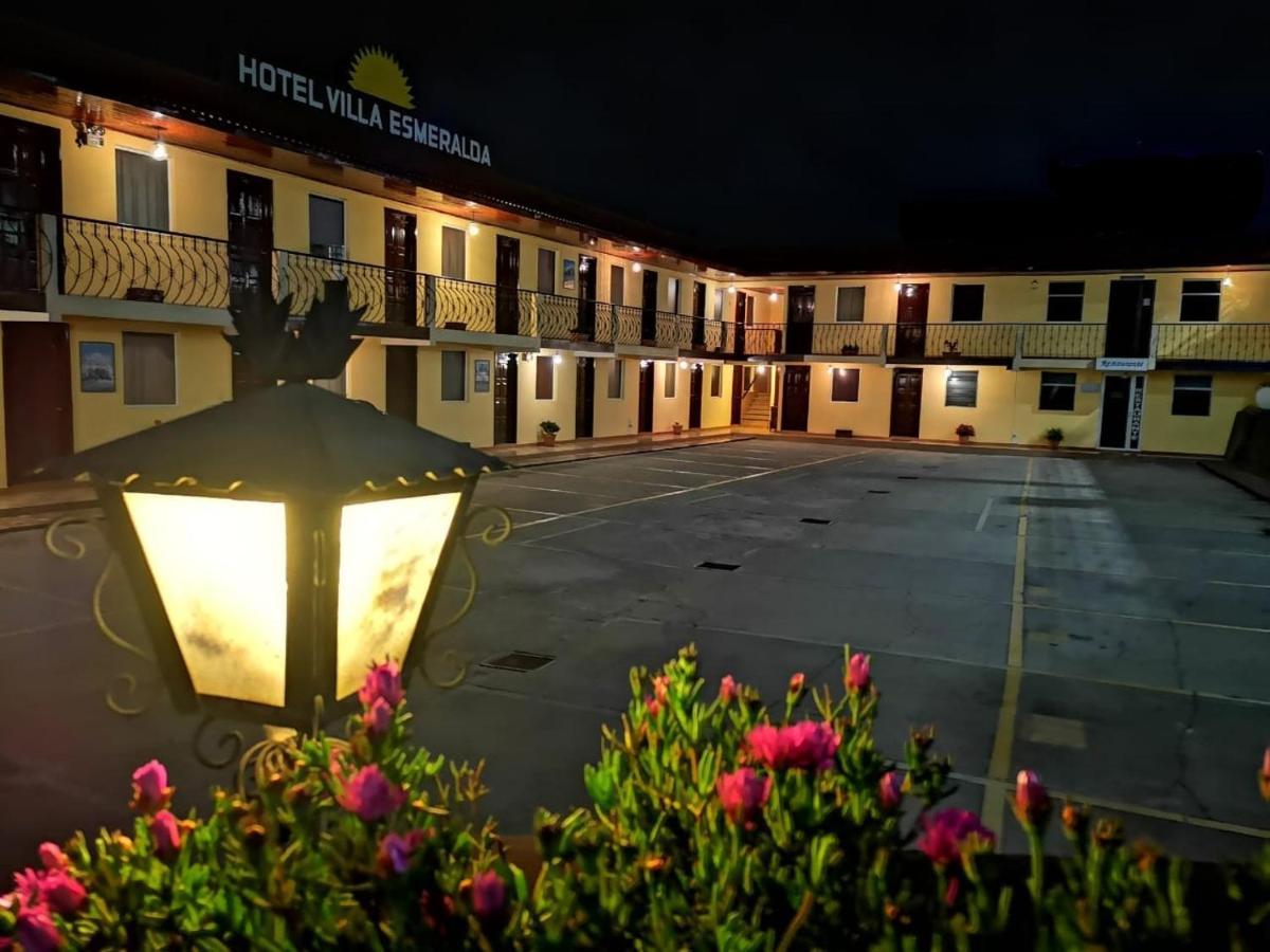 Hotel Y Restaurante Villa Esmeralda Реталулеу Екстер'єр фото