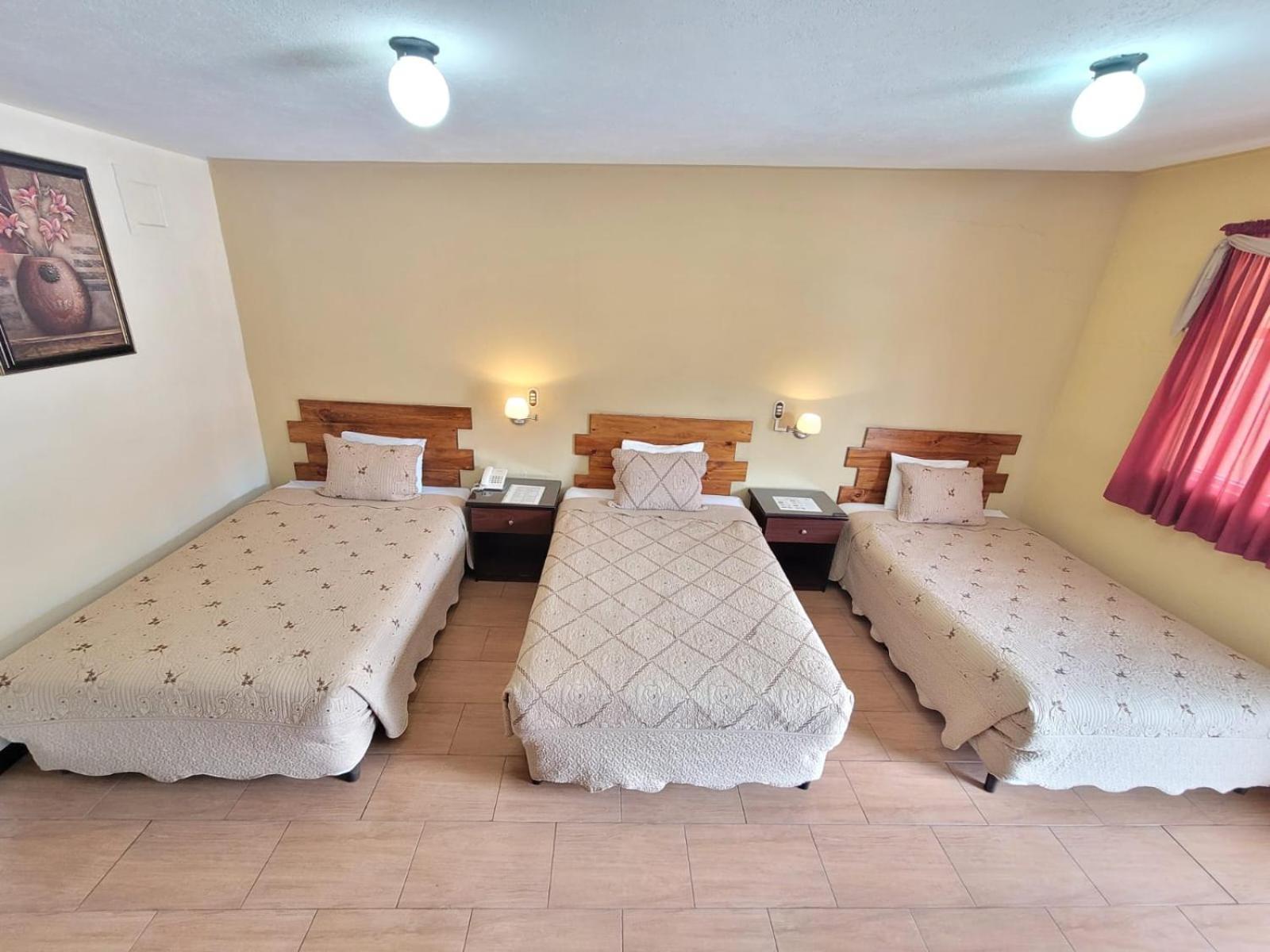 Hotel Y Restaurante Villa Esmeralda Реталулеу Екстер'єр фото