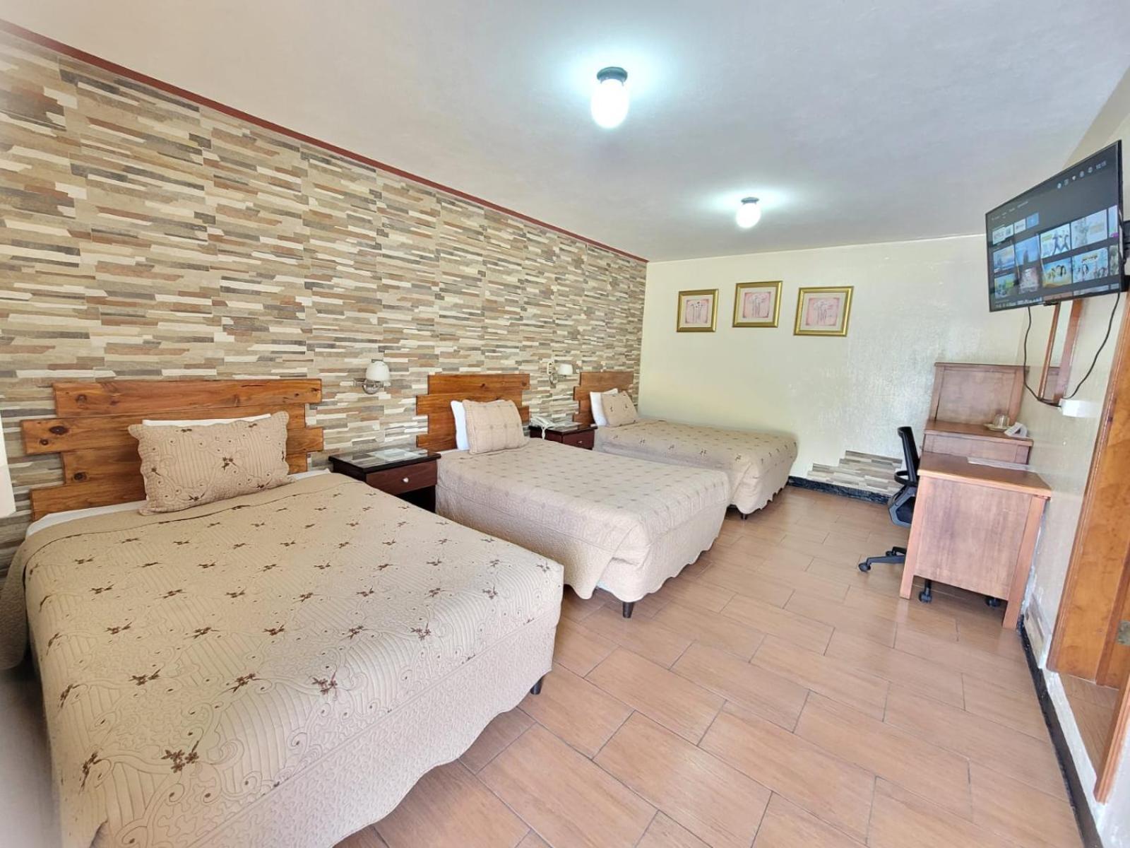 Hotel Y Restaurante Villa Esmeralda Реталулеу Екстер'єр фото